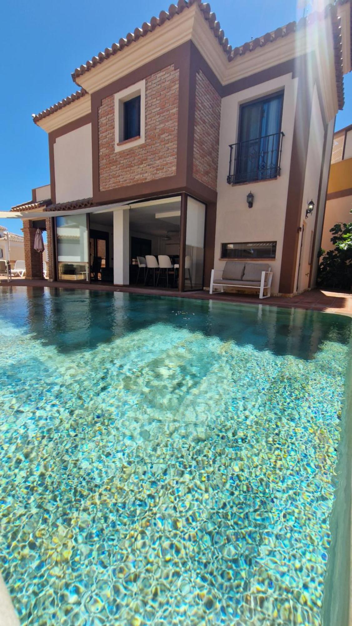 Villa Deluxe Nerja Silhouse מראה חיצוני תמונה